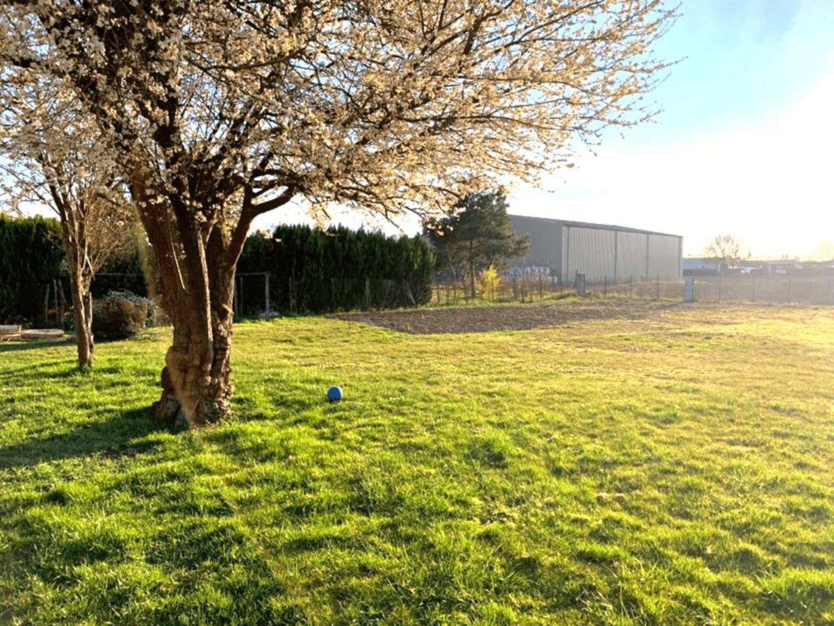 Studio Confortable, Parking Et Jardin Buchères エクステリア 写真